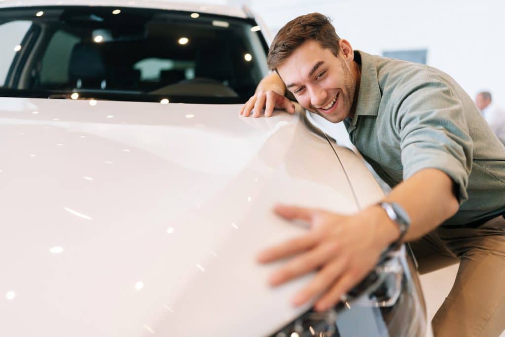 Comment le car staging peut-il réduire le temps de vente d'un véhicule ?