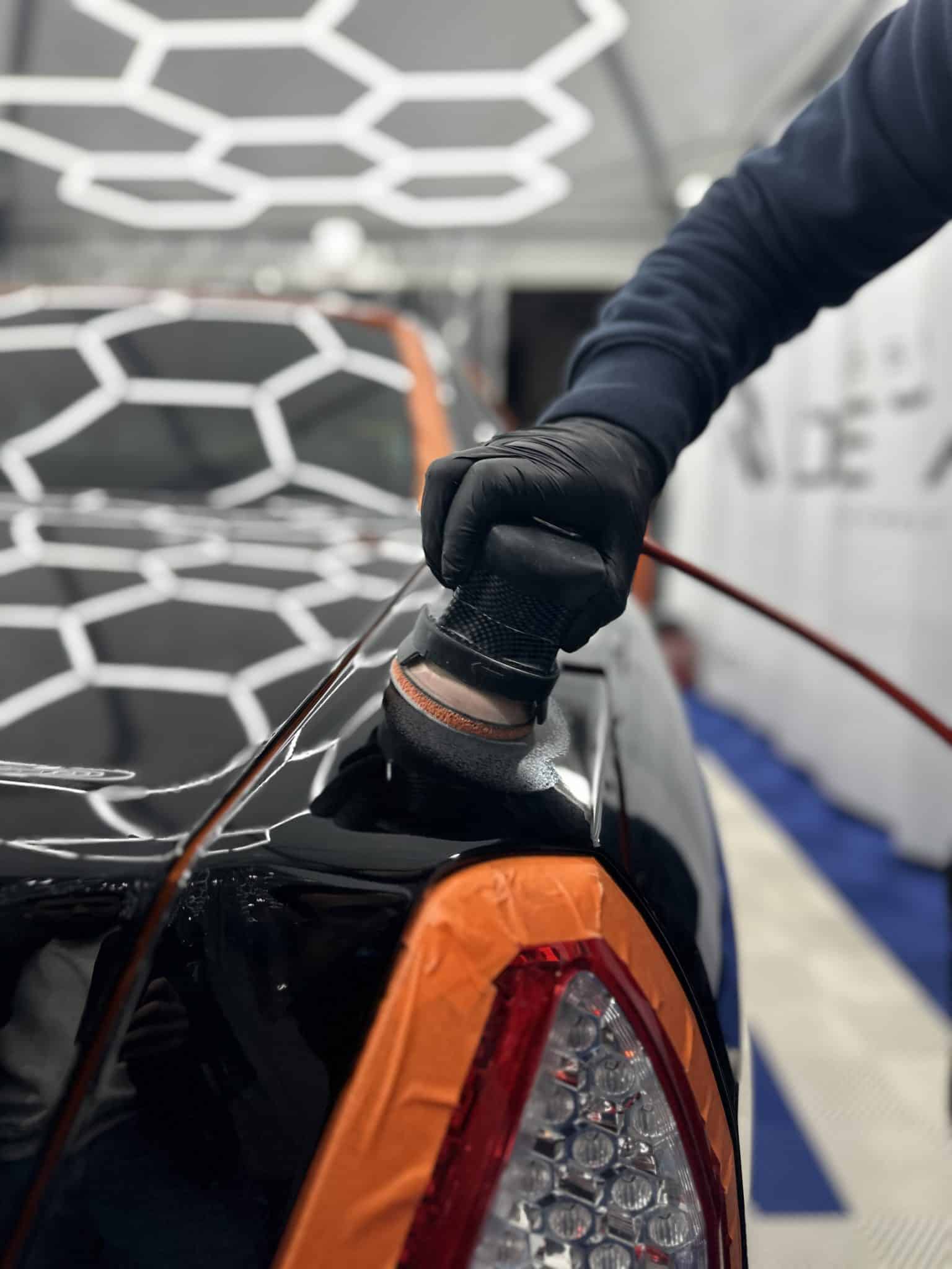 Les meilleures formations certifiantes en detailing automobile : Comparaison des parcours certifiants detailer