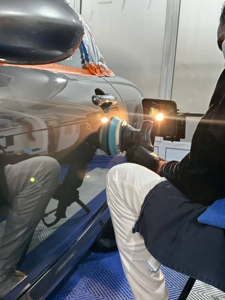 apprendre le lustrage de voiture